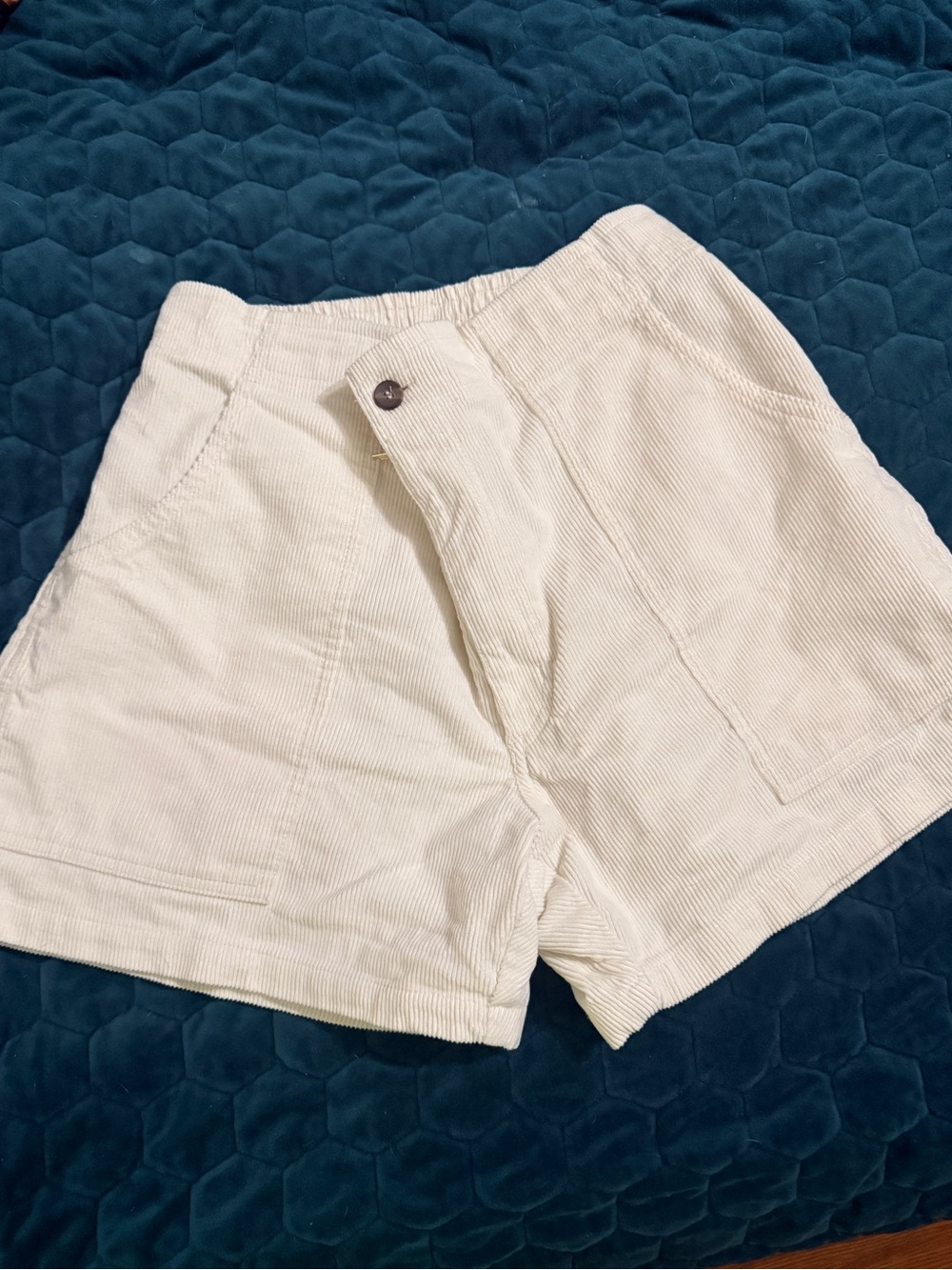 Vintage Women's Cream Corduroy High Waist Shorts Elastic Large 12 with Pockets
